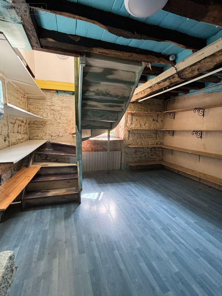 Location fonds et murs commerciaux Fougères 35300 Ille-et-Vilaine 34 m2  700 euros