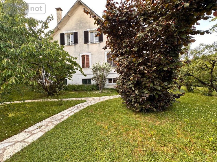 Maison a vendre Villeneuve-sur-Yonne 89500 Yonne 240 m2 9 pièces 312000 euros