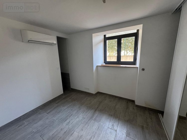 Fonds et murs commerciaux a vendre Ajaccio 20000 Corse-du-Sud 74 m2  820000 euros