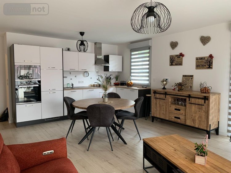 Location appartement Bailleul 59270 Nord 72 m2 3 pièces 820 euros