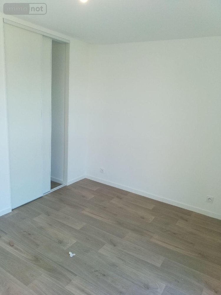 Location appartement Noyal-Châtillon-sur-Seiche 35230 Ille-et-Vilaine 64 m2 3 pièces 729 euros