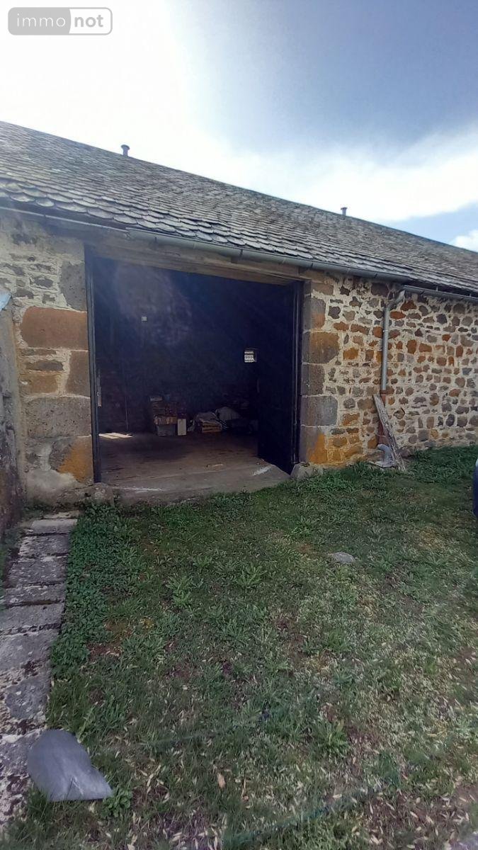 Maison a vendre Sainte-Anastasie 15170 Cantal 89 m2  122340 euros