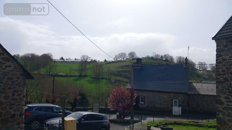 Maison a vendre Sainte-Anastasie 15170 Cantal 89 m2  122340 euros