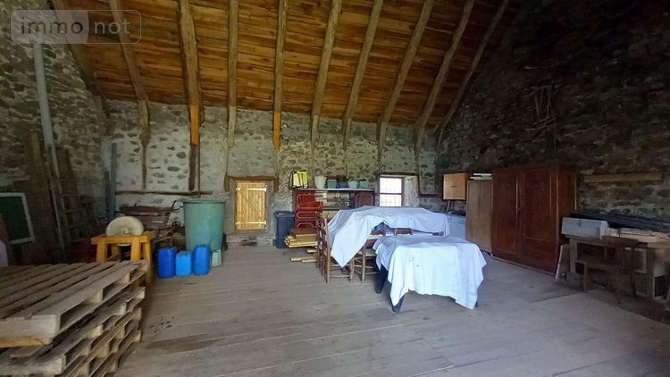 Maison a vendre Sainte-Anastasie 15170 Cantal 89 m2  122340 euros