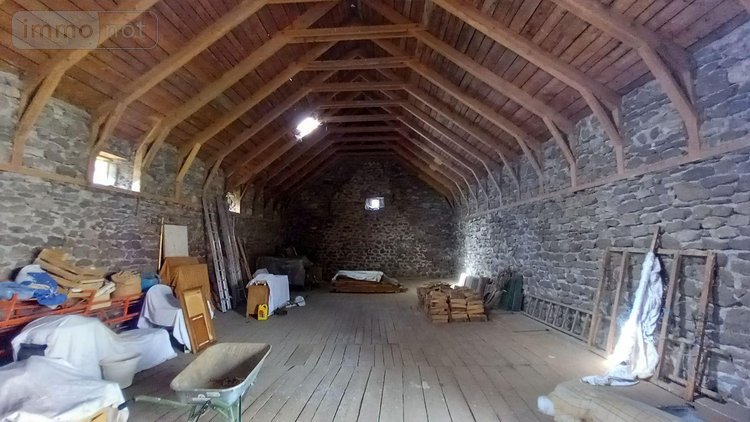 Maison a vendre Sainte-Anastasie 15170 Cantal 89 m2  122340 euros