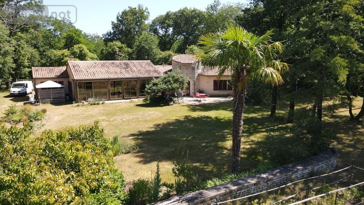 Maison a vendre Verrue 86420 Vienne 196 m2 4 pièces 217200 euros