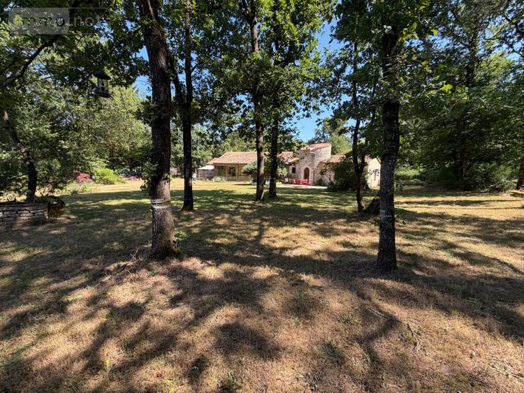 Maison a vendre Verrue 86420 Vienne 196 m2 4 pièces 217200 euros