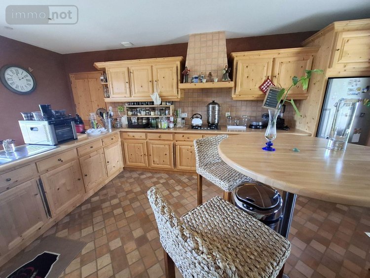 Maison a vendre Auzelles 63590 Puy-de-Dôme 144 m2 8 pièces 399000 euros