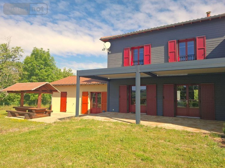 Maison a vendre Auzelles 63590 Puy-de-Dôme 144 m2 8 pièces 399000 euros