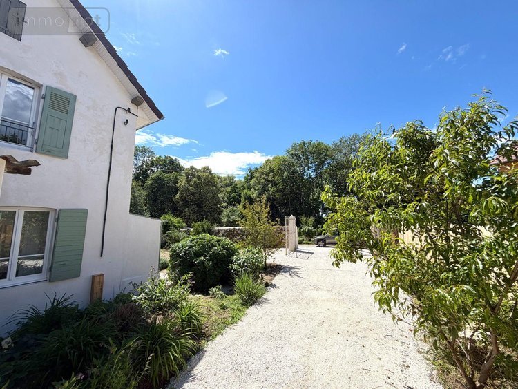 Maison a vendre Saint-Genix-les-Villages 73240 Savoie 96 m2 4 pièces 419000 euros