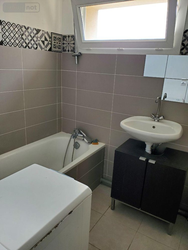 Location appartement Nogent-le-Rotrou 28400 Eure-et-Loir 49 m2 3 pièces 580 euros