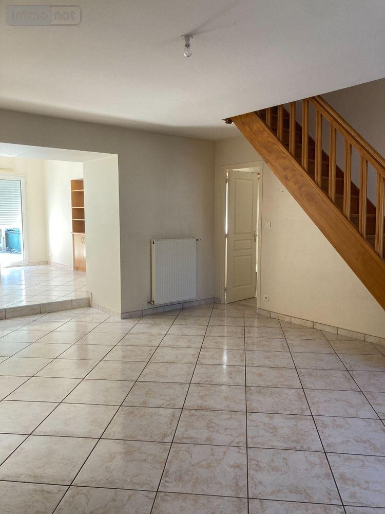 Location maison Bédée 35137 Ille-et-Vilaine 104 m2 5 pièces 970 euros