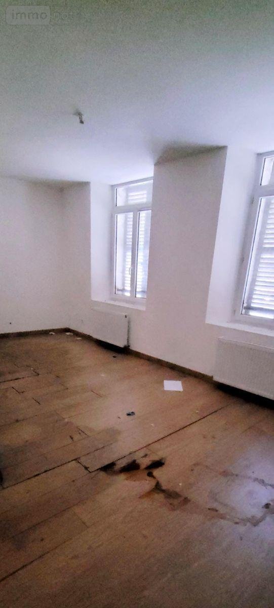 Immeuble a vendre Marle 02250 Aisne 481 m2  77000 euros