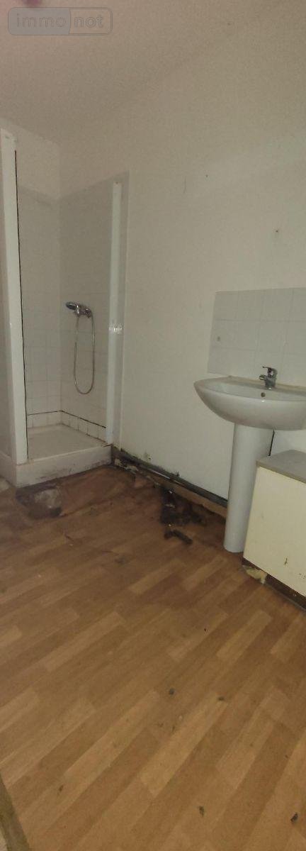Immeuble a vendre Marle 02250 Aisne 481 m2  77000 euros