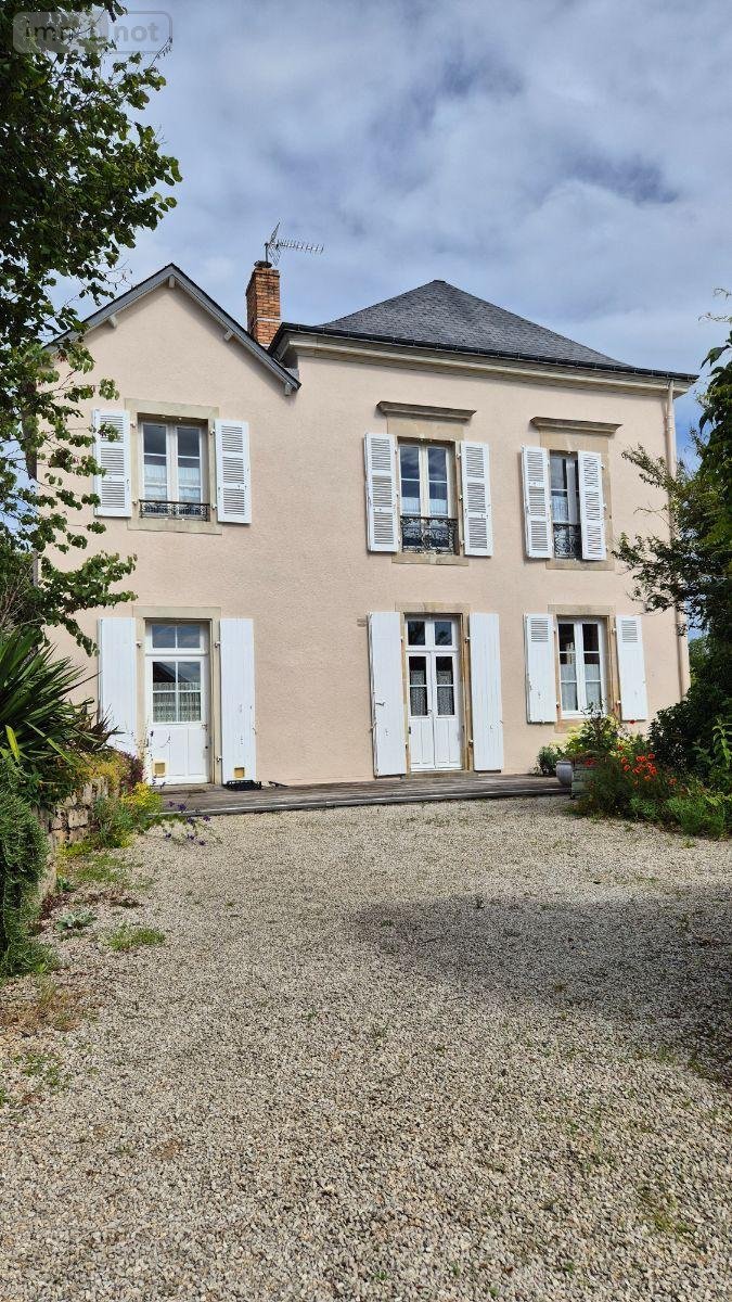 propriete a vendre Torcé-en-Vallée 72110 Sarthe 276 m2 12 pièces 560000 euros