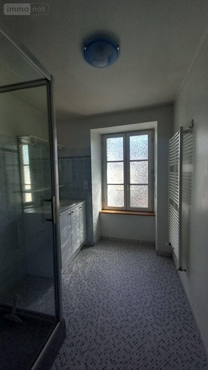 Maison a vendre Murat 15300 Cantal 73 m2  90400 euros