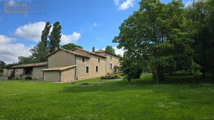 propriete a vendre La Mothe-Saint-Héray 79800 Deux-Sèvres 175 m2 5 pièces 394500 euros