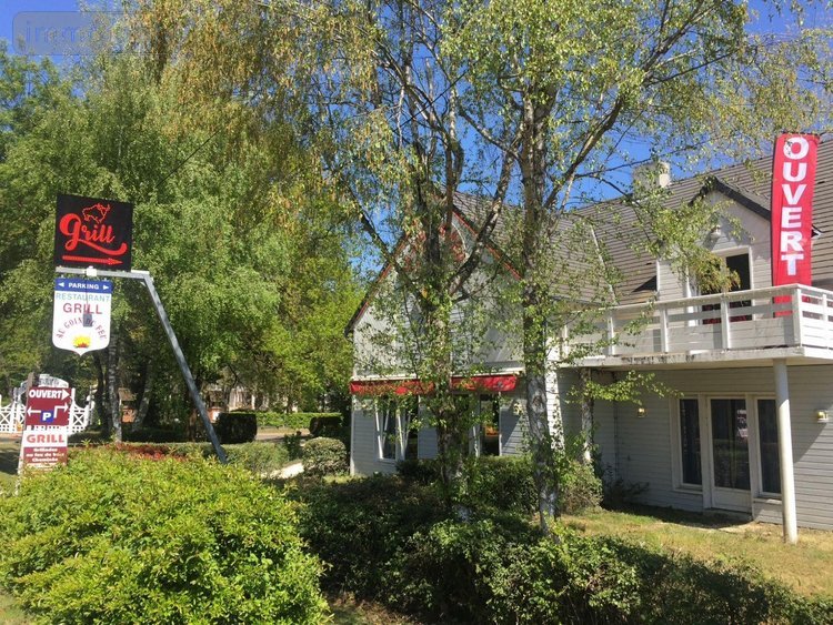 Fonds et murs commerciaux a vendre Salbris 41300 Loir-et-Cher 300 m2  368900 euros