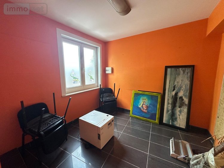 Location fonds et murs commerciaux Loon-Plage 59279 Nord 60 m2  1015 euros