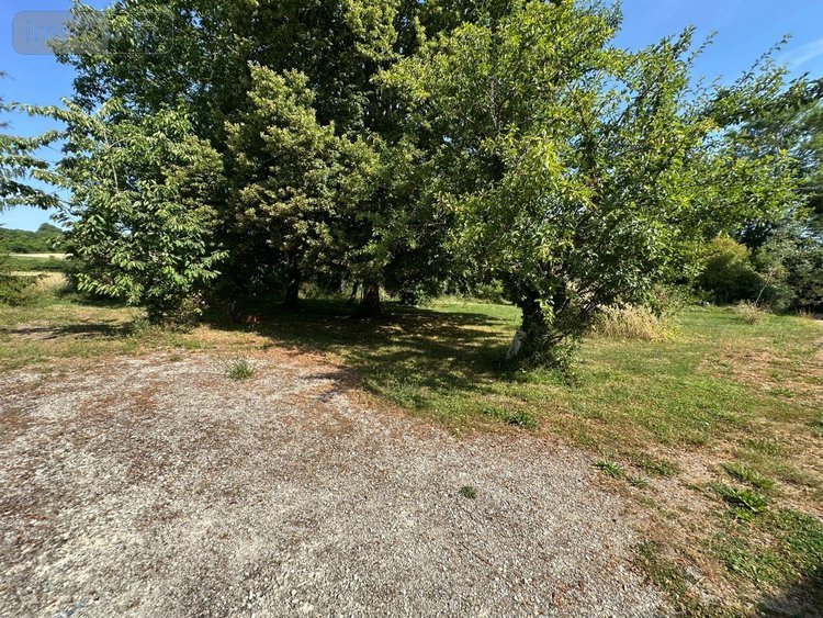 Maison a vendre Neuvy-Sautour 89570 Yonne  115500 euros
