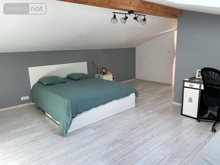 Maison a vendre Saint-Médard-de-Guizières 33230 Gironde 212 m2  349800 euros