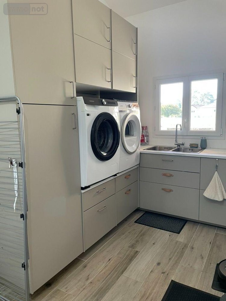 Maison a vendre Saint-Médard-de-Guizières 33230 Gironde 212 m2  349800 euros