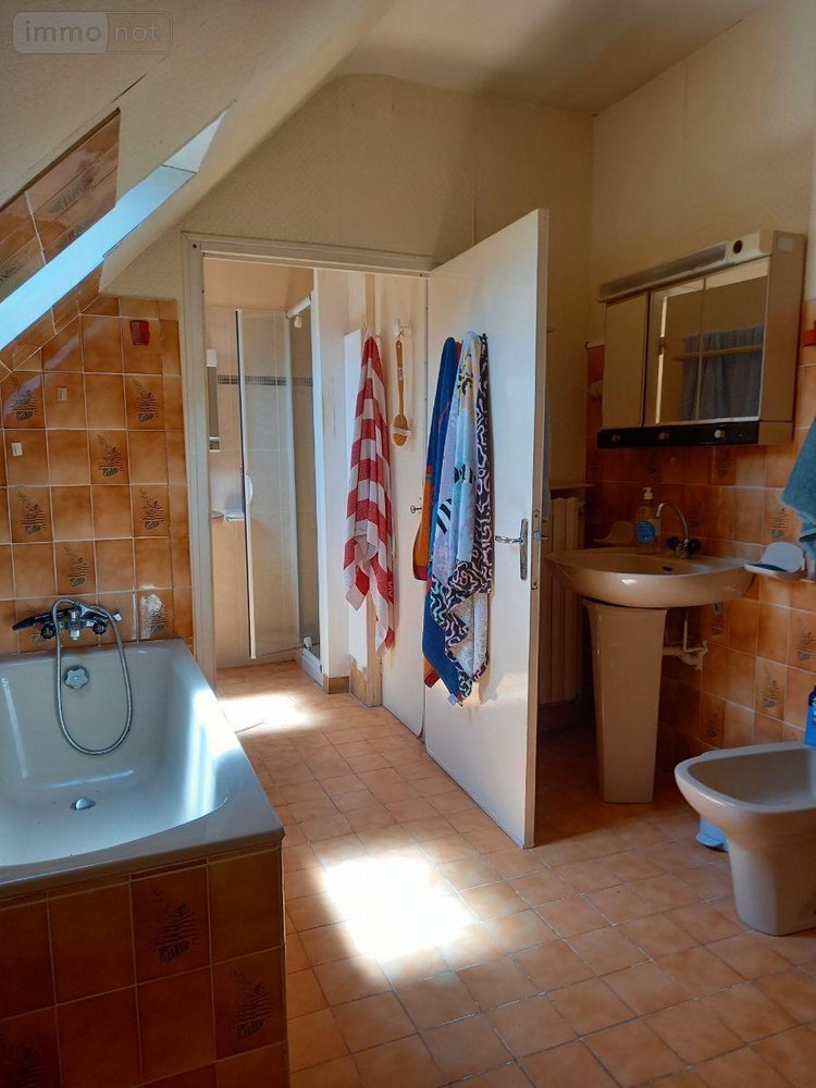 Maison a vendre Lanvéoc 29160 Finistère 122 m2 7 pièces 206700 euros