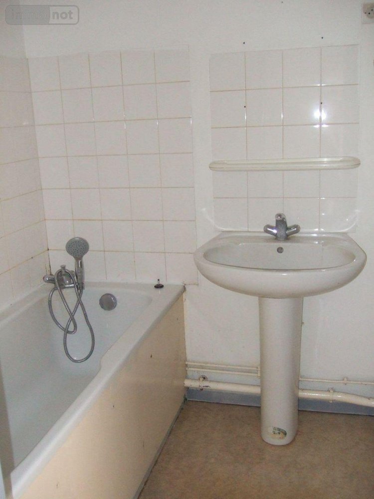Location appartement Hesdin-la-Forêt 62140 Pas-de-Calais 77 m2 3 pièces 522 euros