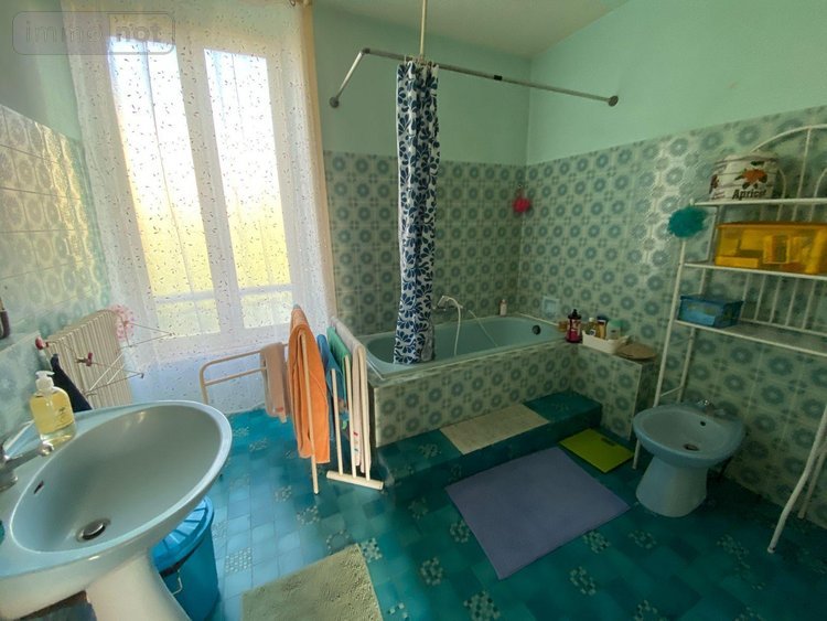 Maison a vendre Aurillac 15000 Cantal 194 m2 8 pièces 190800 euros