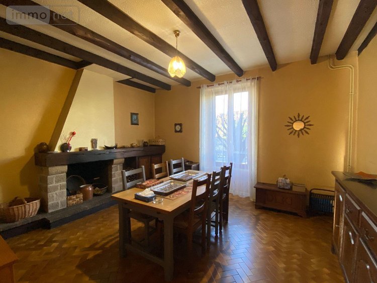 Maison a vendre Aurillac 15000 Cantal 194 m2 8 pièces 190800 euros