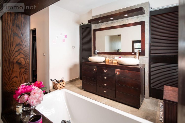 Maison a vendre Saint-Benoît 97470 Réunion 247 m2 7 pièces 570000 euros