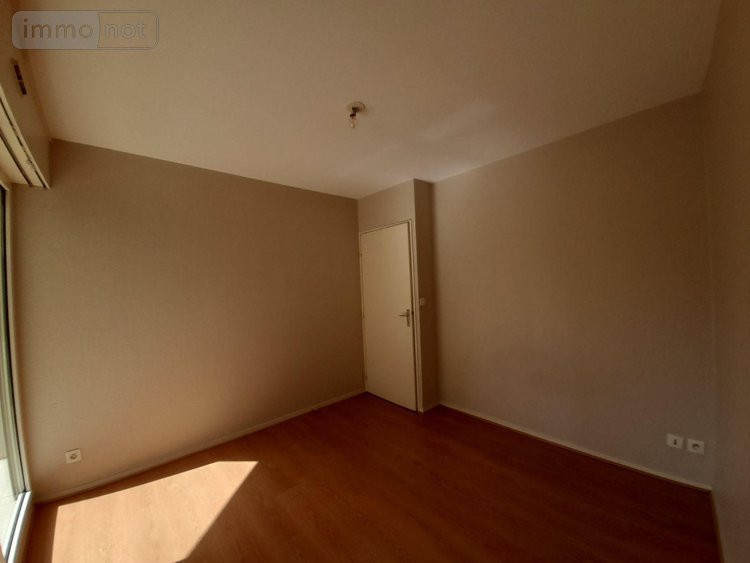 Location appartement Rennes 35000 Ille-et-Vilaine 49 m2 2 pièces 780 euros
