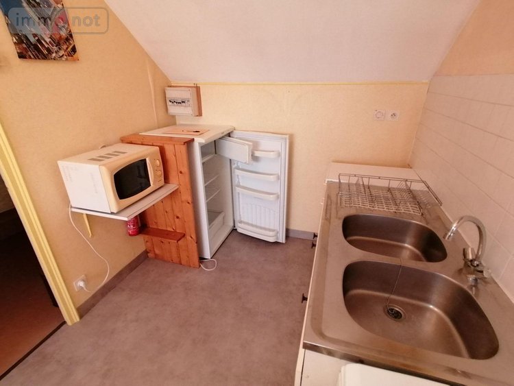 Location appartement Bruz 35170 Ille-et-Vilaine 17 m2 1 pièce 400 euros
