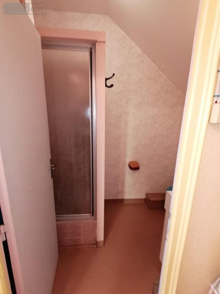 Location appartement Bruz 35170 Ille-et-Vilaine 17 m2 1 pièce 400 euros