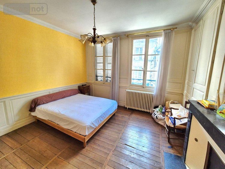 Immeuble a vendre Bar-sur-Seine 10110 Aube 203 m2  168000 euros