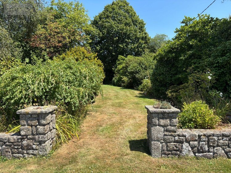 Maison a vendre Edern 29510 Finistère 100 m2 8 pièces 230600 euros