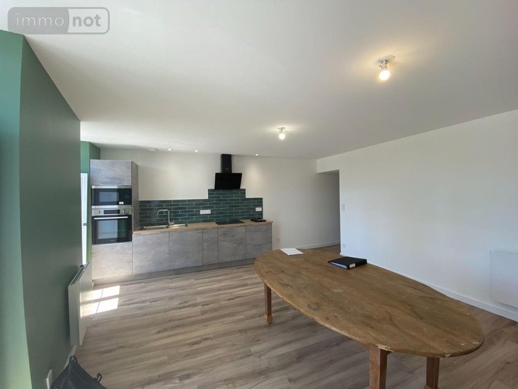 Location appartement La Chapelle-Chaussée 35630 Ille-et-Vilaine 64 m2 2 pièces 700 euros