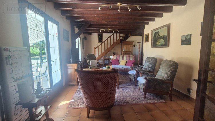 Maison a vendre Neuvy-Saint-Sépulchre 36230 Indre 210 m2 8 pièces 249600 euros
