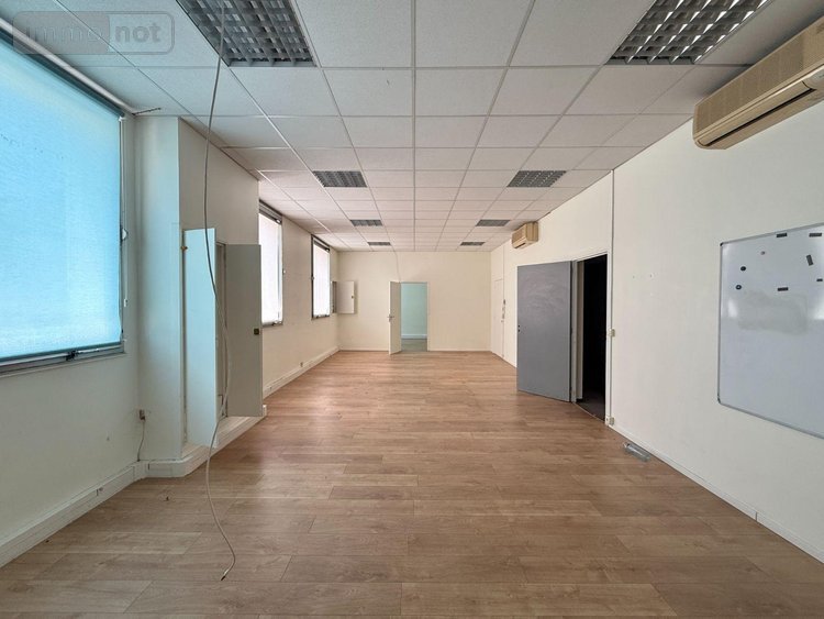 Immeuble a vendre Marseille 16e Arrondissement 13016 Bouches-du-Rhône 1300 m2  1100000 euros