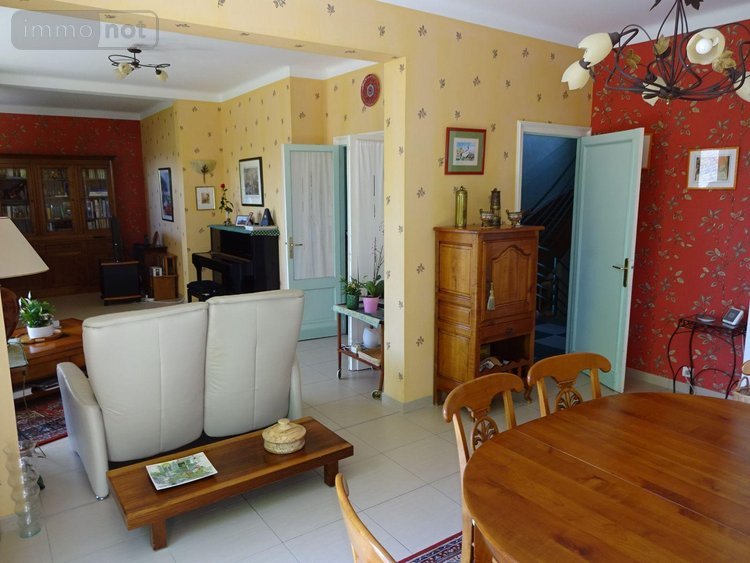 Maison a vendre Fougères 35300 Ille-et-Vilaine 267 m2 8 pièces 471600 euros