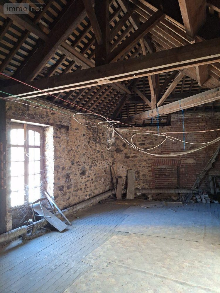 Immeuble a vendre Chailland 53420 Mayenne 350 m2  136500 euros