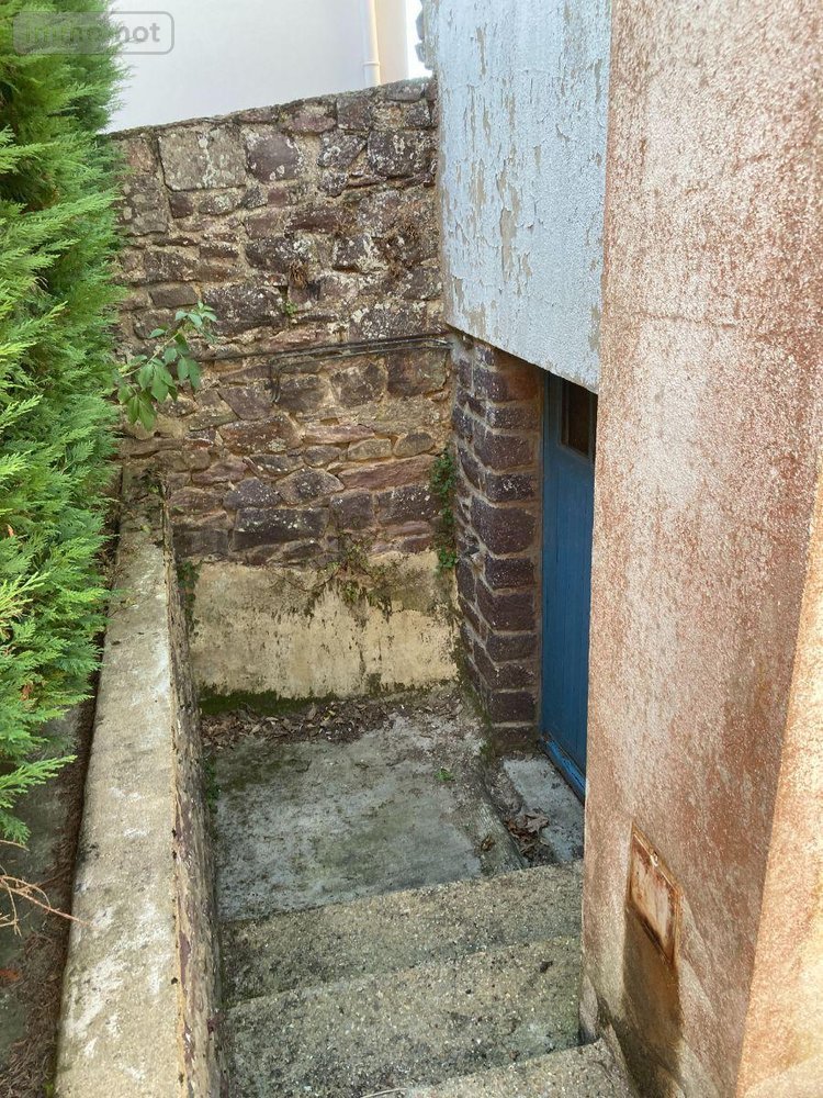 Location maison Montfort-sur-Meu 35160 Ille-et-Vilaine 62 m2 3 pièces 770 euros