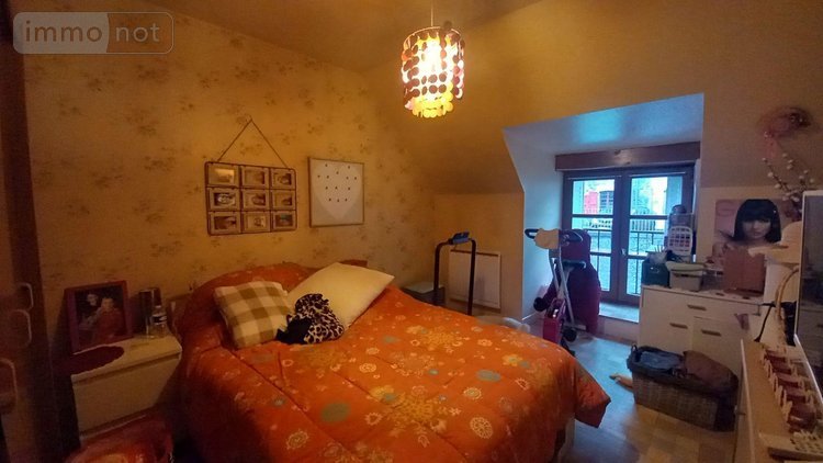 Immeuble a vendre Murat 15300 Cantal 200 m2  279000 euros